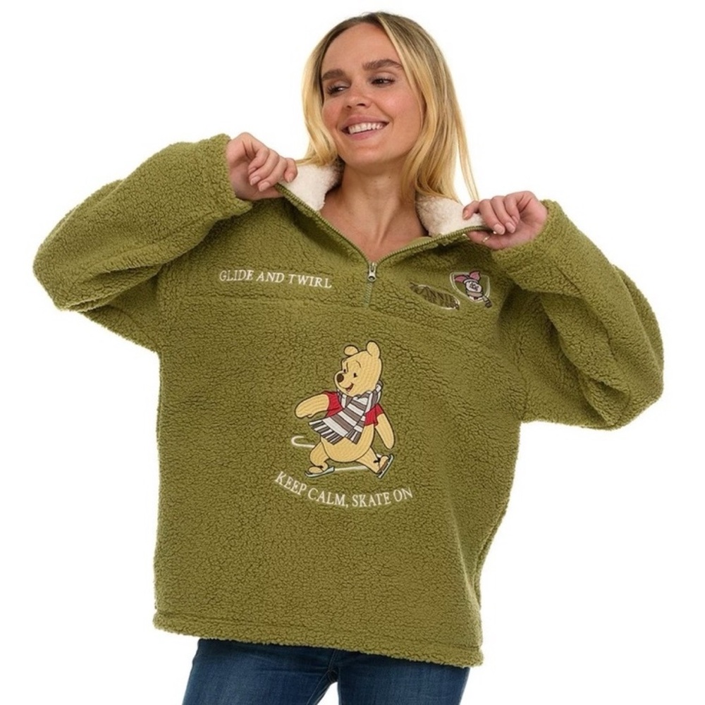 Disney Winnie the Pooh Keep Calm Skate On Sherpa Pullover Jacket Size M